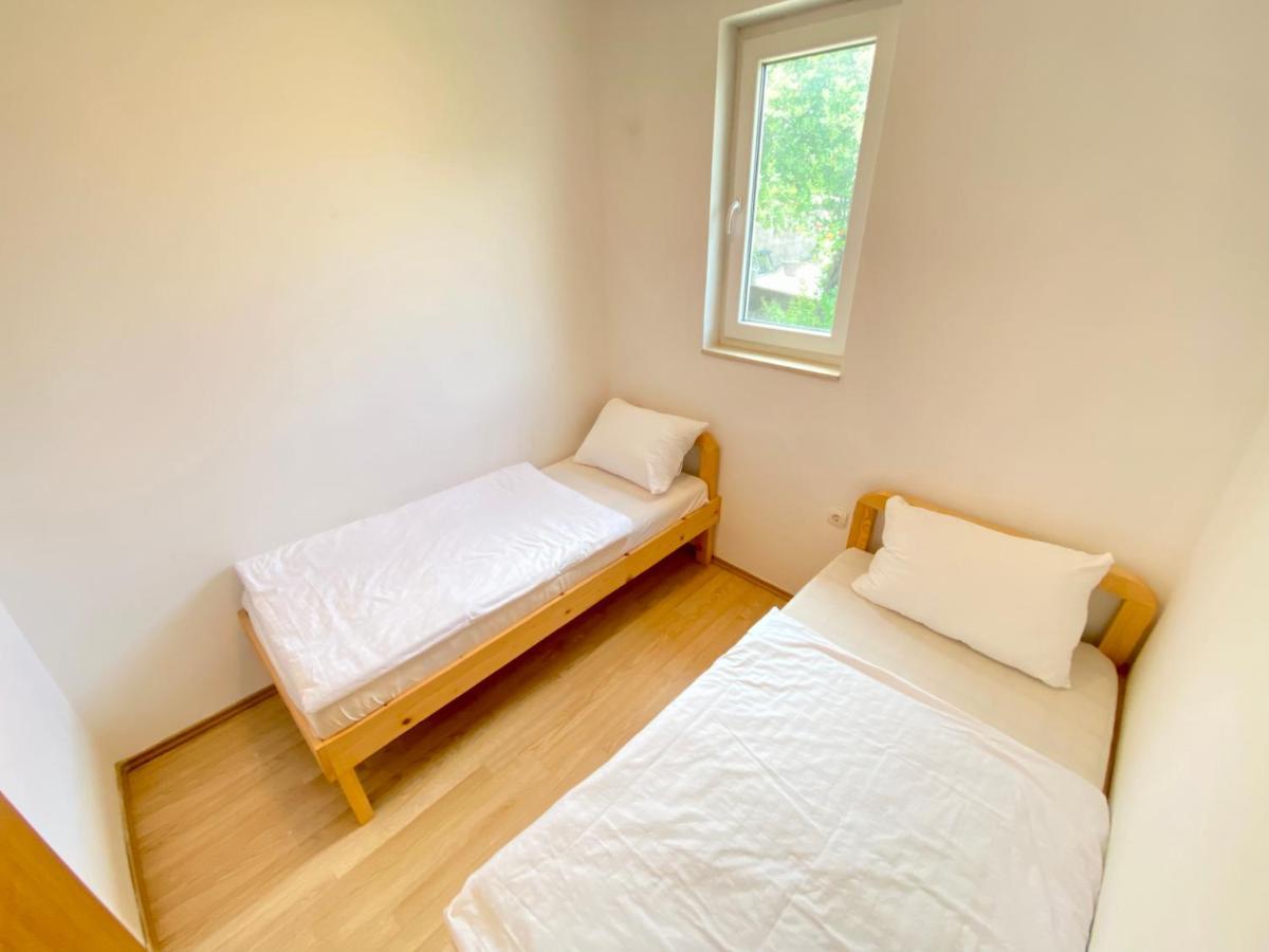 Guest House Ivano Mostar Exterior photo